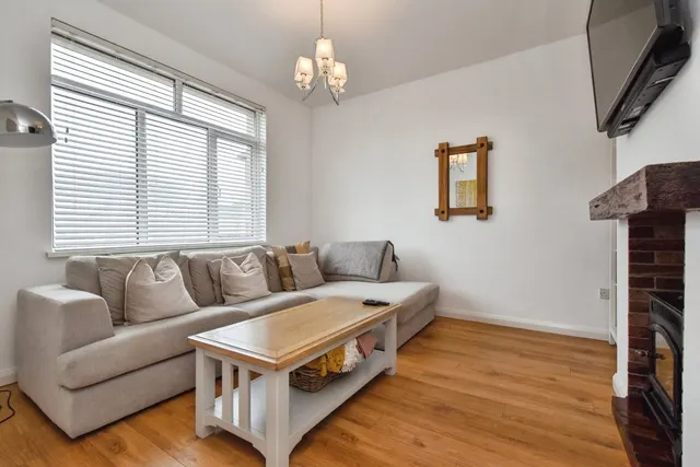 Waun Road, Llanelli, SA15, photo 3