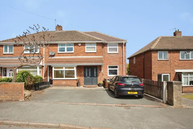 Crosby Avenue, Bramley, Rotherham, South Yorkshire, S66, photo 1