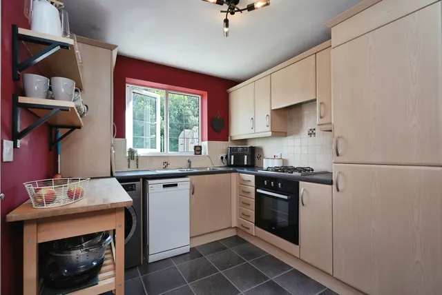 Photo 3 — Larch Close, Wheatley, HALIFAX