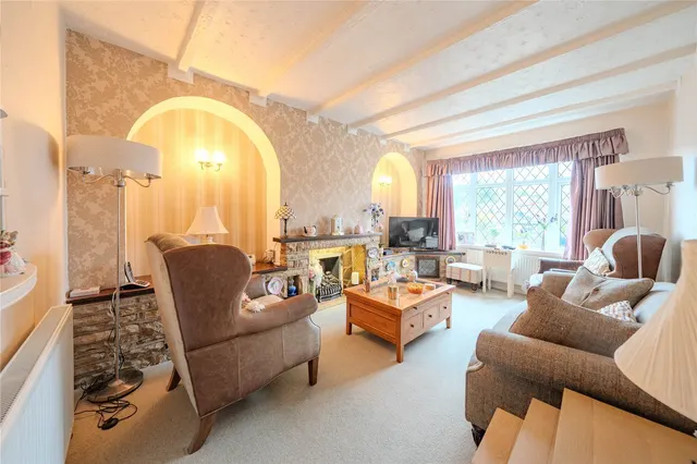 Priesthorpe Road, Farsley, LS28, photo 2