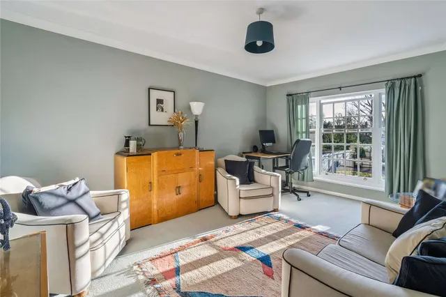 Photo 2 — St. Andrews Road, Henley-on-Thames, Oxfordshire, RG9 1HS