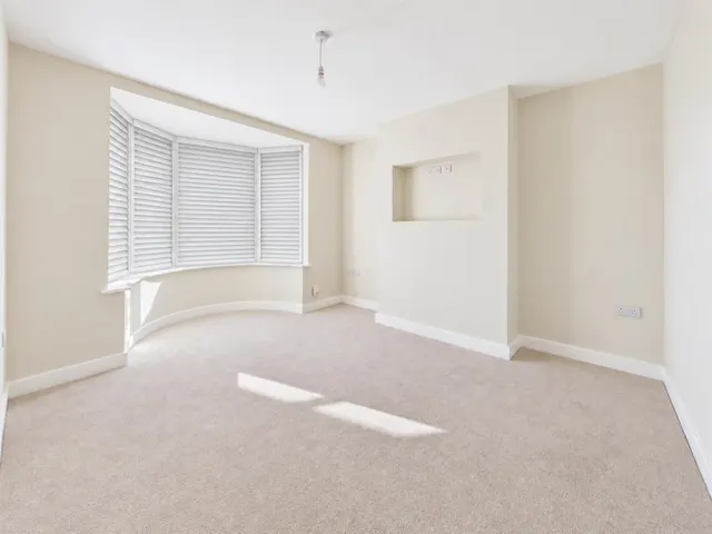 Old Cheltenham Road, Longlevens, photo 3