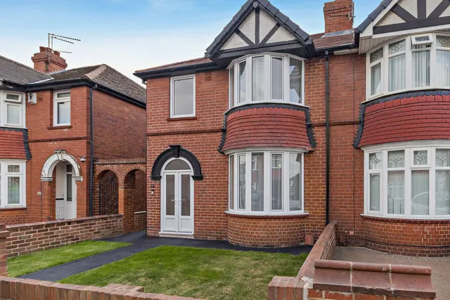 Holyrood Road, Doncaster, DN2, photo 2