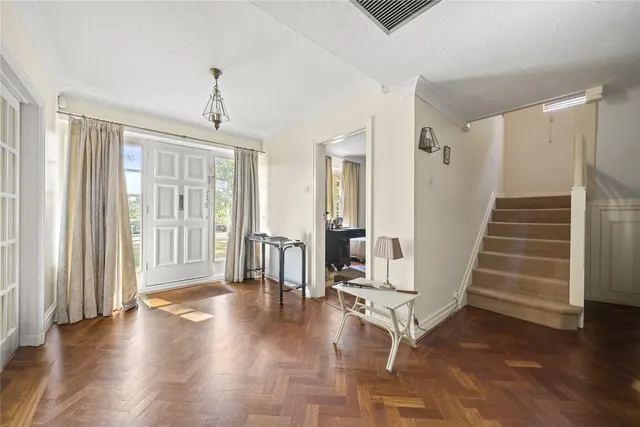 Photo 3 — Tudor Close, Cobham, Surrey, KT11
