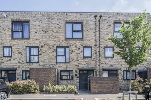 Adit Road, Erith, DA8, photo 1