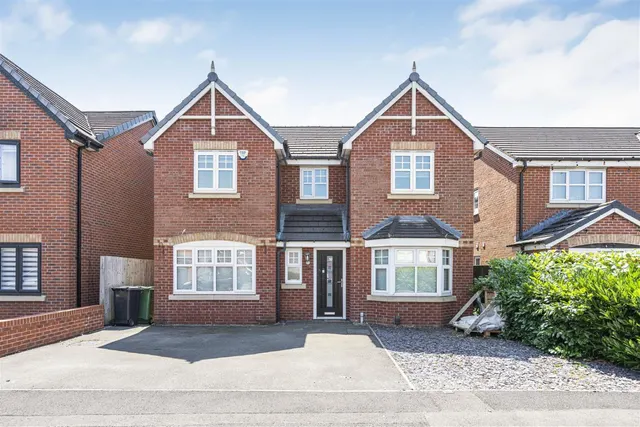 Priestfields, Leigh, photo 1