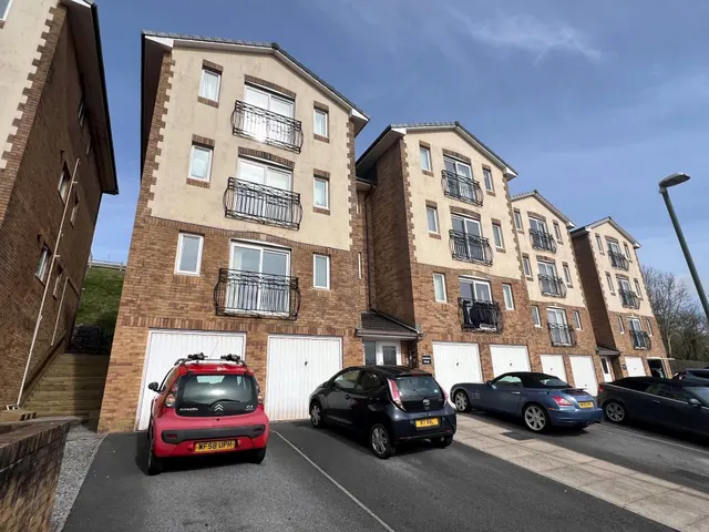 Trelissick Road, Paignton, Devon, TQ3