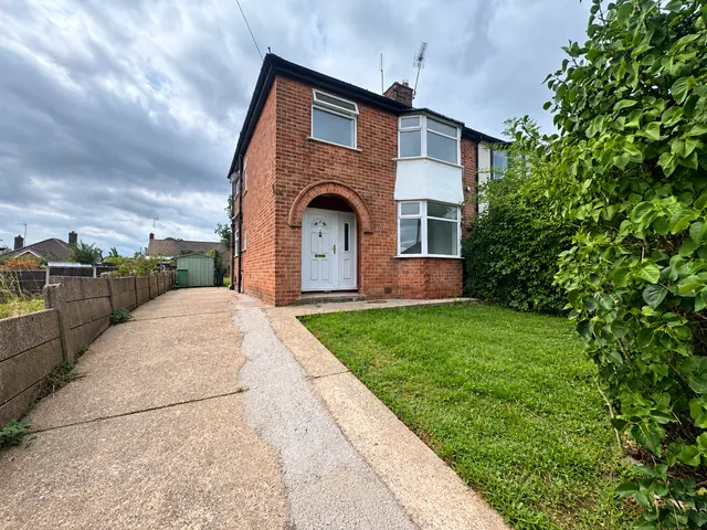 Nightingale Avenue, Mansfield, NG19, photo 1