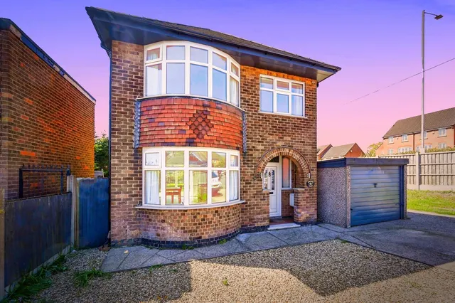 Hermitage Avenue, Mansfield, NG18, photo 1