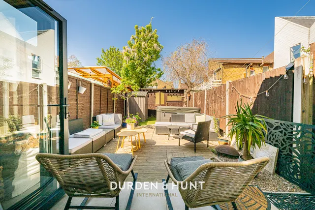 Ceylon Road, Westcliff-On-Sea, SS0, photo 1