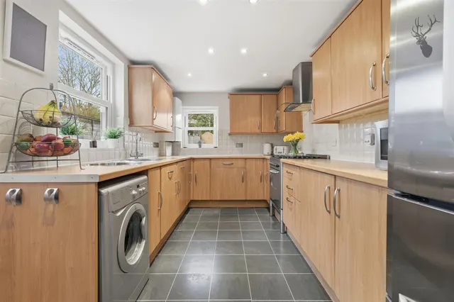 West Grove, Woodford Green, IG8, photo 3