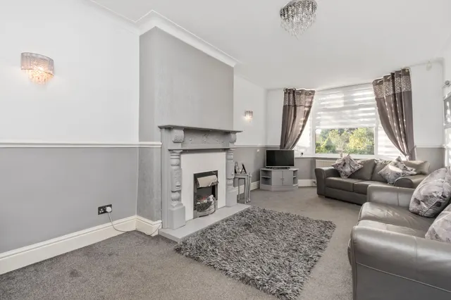 Photo 2 — Winwick Road, Newton-Le-Willows, Newton-Le-Willows, WA12 8DB