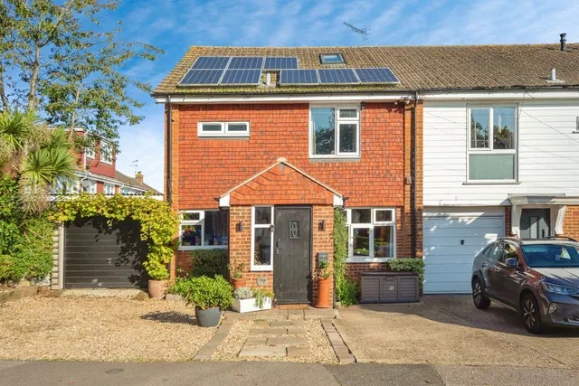 Queendown Avenue, Rainham, Gillingham, Kent, ME8, photo 1
