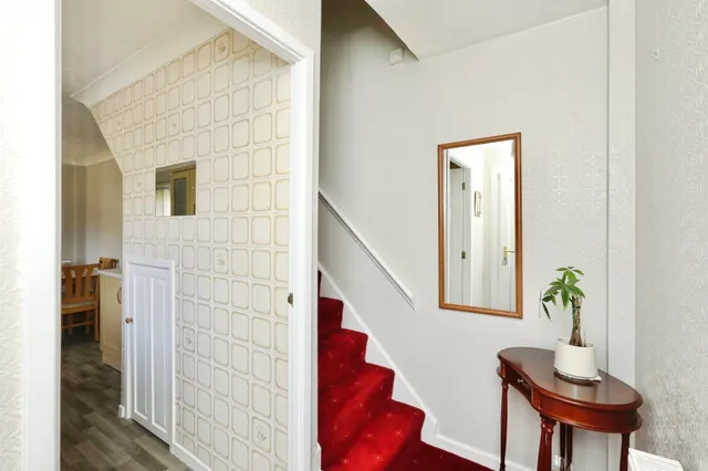 Photo 2 — Masefield Place, Worksop