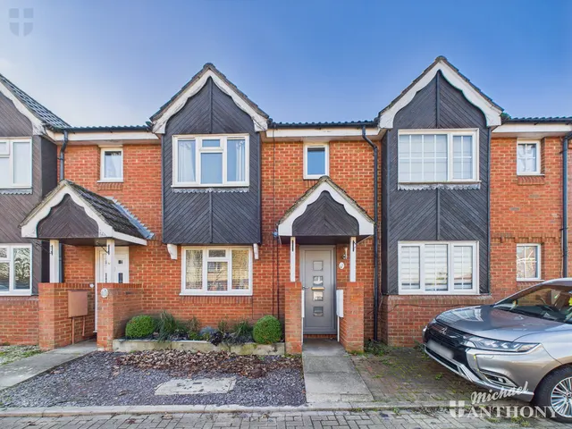 Honour Close, Aylesbury, HP20, photo 1