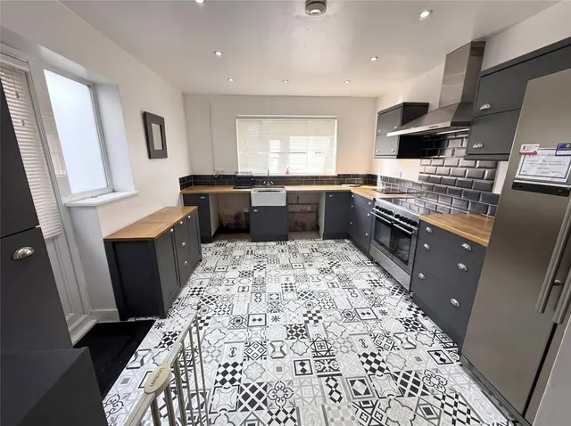 Frimley Road, Camberley, GU15, photo 2
