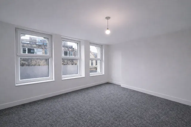 Commercial Street, Newport, NP20, photo 3