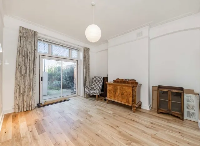 Lissenden Gardens, Gospel Oak, NW5, photo 2