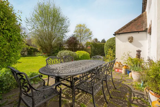 Bullocks Farm Lane, High Wycombe, HP14, photo 2
