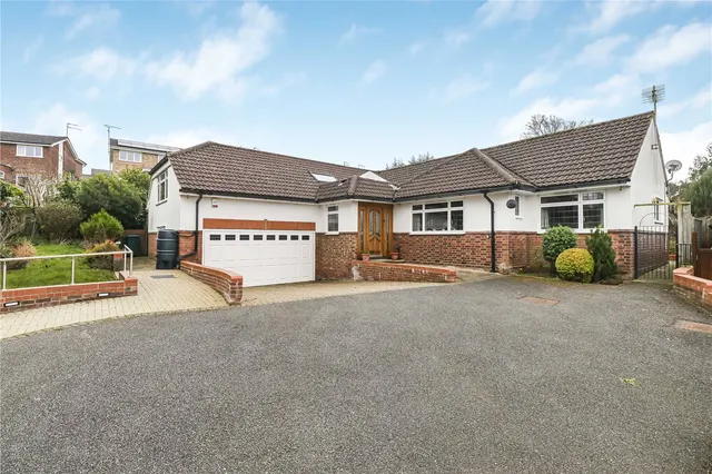 Rolfe Close, Barnet, EN4 9QU, photo 1