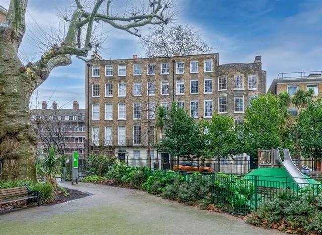 Nelson Square, London, SE1, photo 1