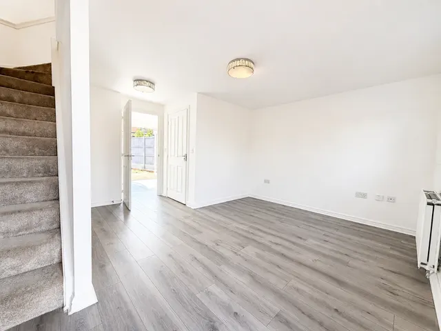 Photo 2 — Castle Drive, Margate, Kent, CT9 4FN