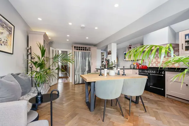 Burland Road, London, SW11, photo 3