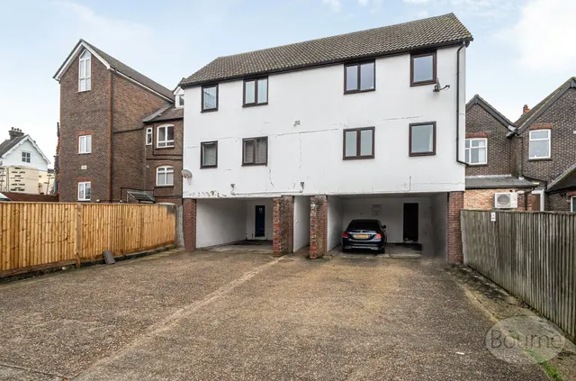Charles Street, Petersfield, GU32, photo 1