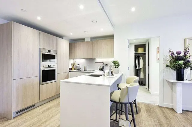 Nine Elms Lane, London, SW11 7DE, photo 1