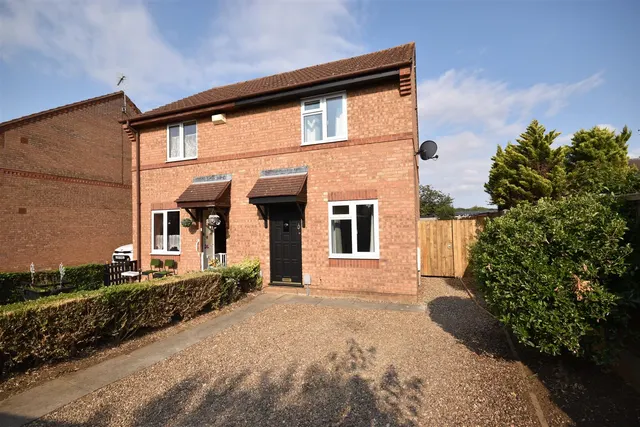 Truro Close, Sleaford, photo 1