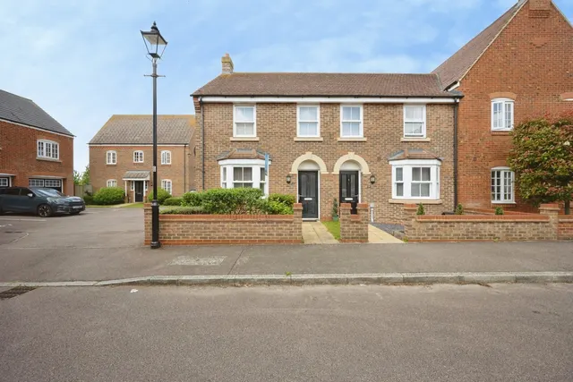 Oliver Close, Kempston, MK42, photo 1