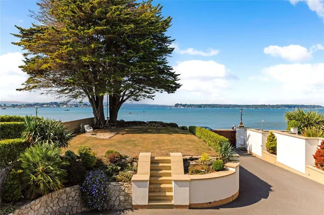 Shore Road, Sandbanks, Poole, Dorset, BH13 7PH, photo 1