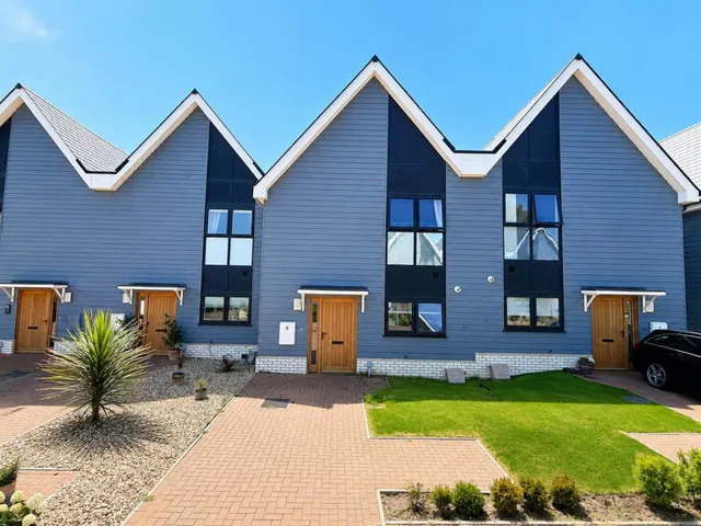 Cypress close, St Marys Bay, photo 1