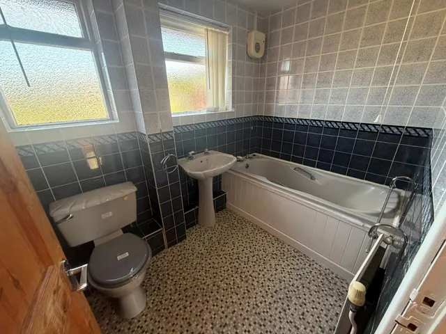 Bolton Street, Denaby Main, DN12, photo 3