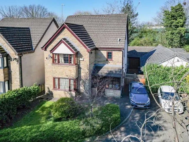 Bridge Hall Fold, Bury BL9 7PR, photo 1