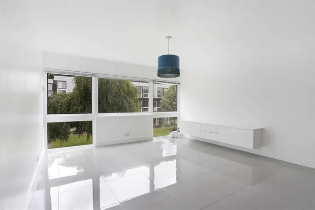 Bankside Close, Carshalton, SM5, photo 3