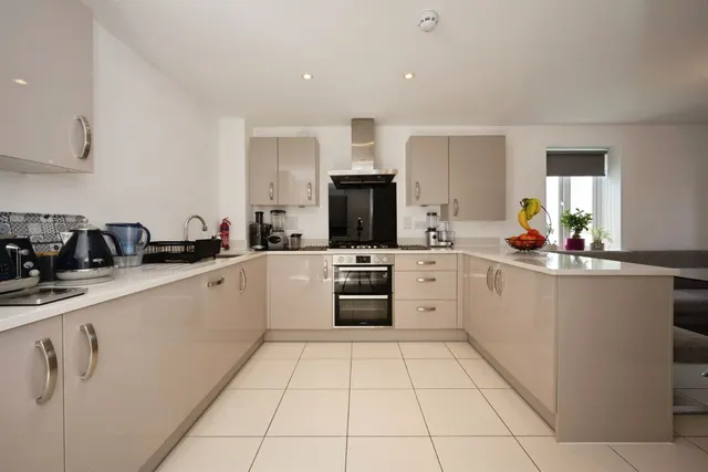 Perch Mews, Biddenham, MK40, photo 2