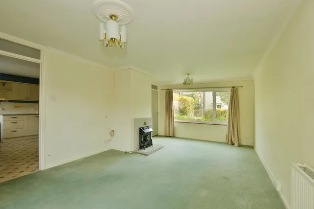 Bybrook Road, Kennington, TN24, photo 2