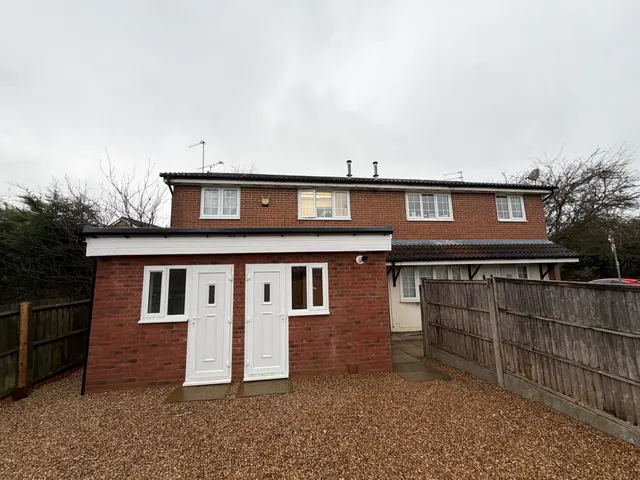 Room 1, Rochford Dr, LU2, photo 1
