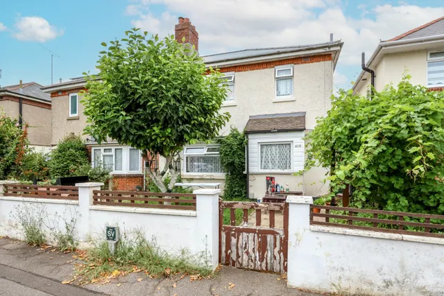 Charminster Road, Bournemouth, photo 1
