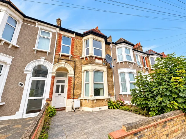 Farley Road, SE6, photo 2