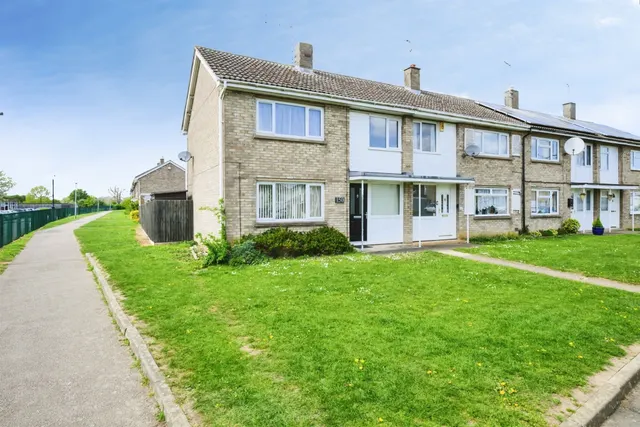 Southfields Avenue, Peterborough, PE2, photo 1