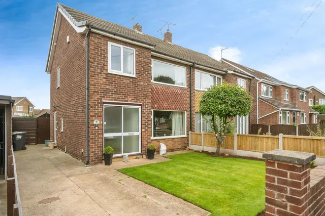 Ashburnham Gardens, Doncaster, photo 1