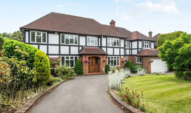 Golf Side, Cheam, SM2, photo 1