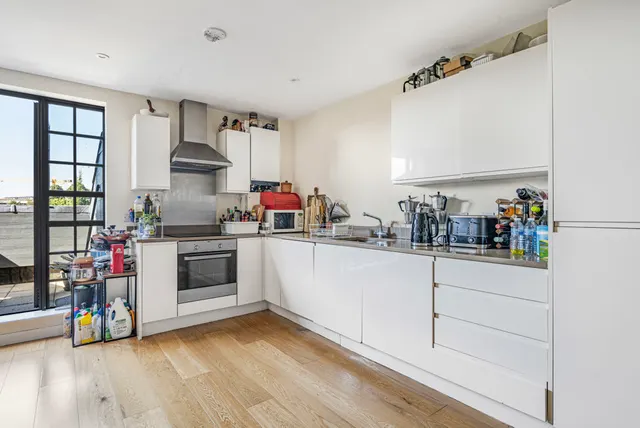 Athelstan Place, Twickenham, TW2, photo 3