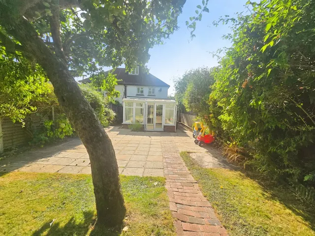 Photo 2 — Homeleigh Crescent, Frimley Road, Ash Vale, Surrey, GU12 5PF