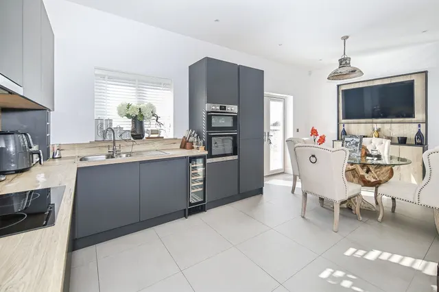 Atheron Grove, Arley, CV7, photo 2