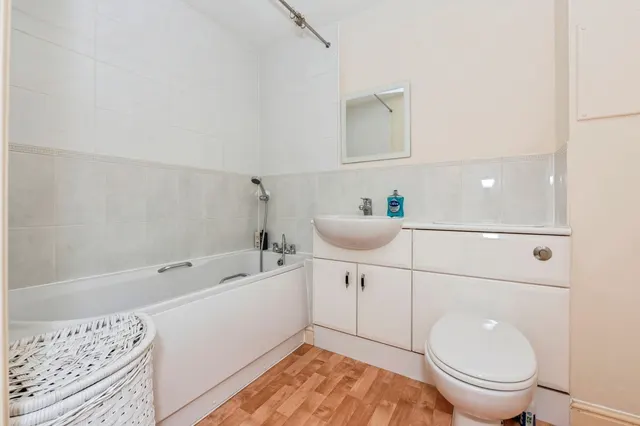 Photo 3 — Argent Court, Argent Street, Grays, Essex, RM17