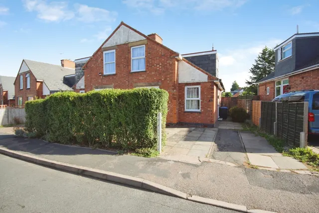 2 bedroom house, Offa Road, Leamington Spa, CV31