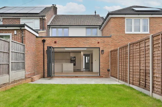 Ox Lane, Harpenden, AL5, photo 2